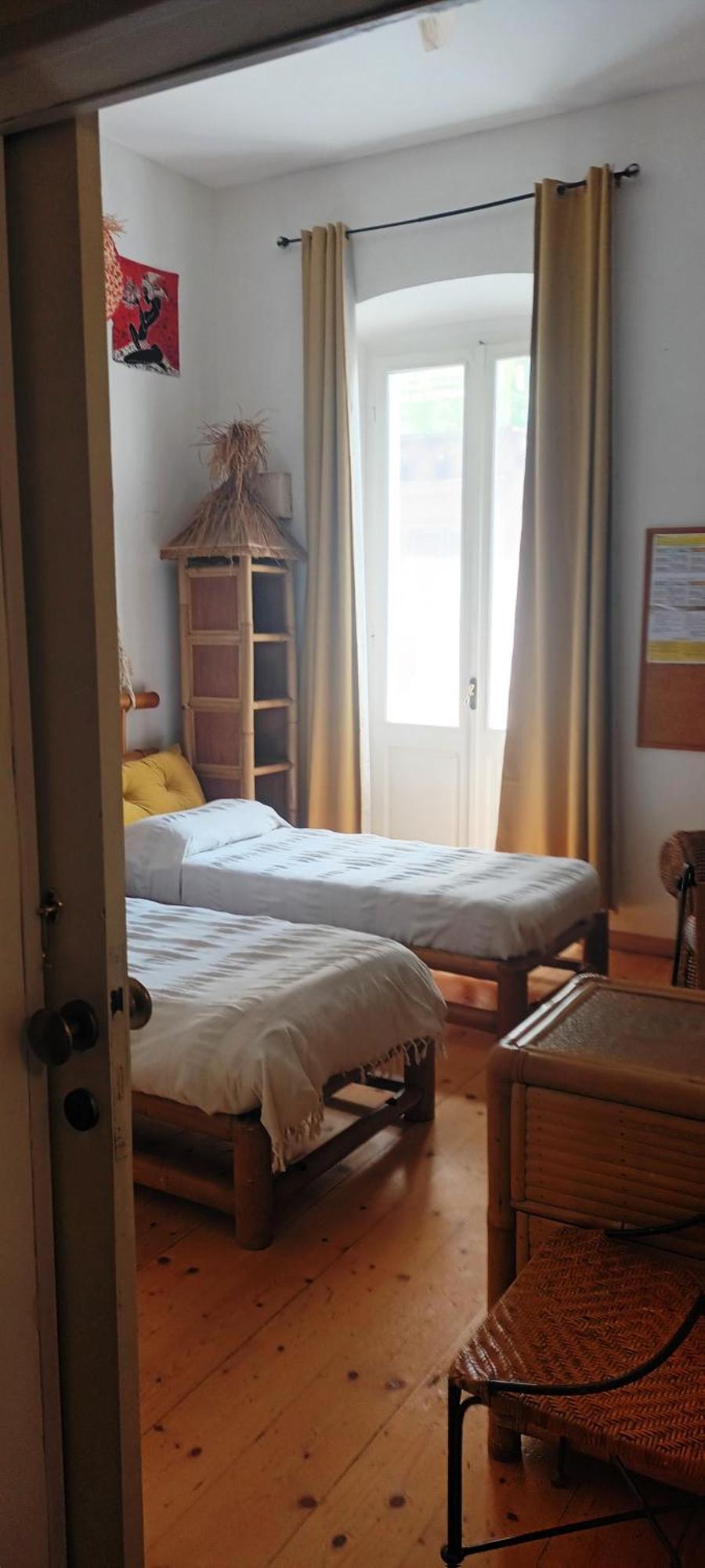 B&B Le Finestre Su Via Cavour Sassari Oda fotoğraf