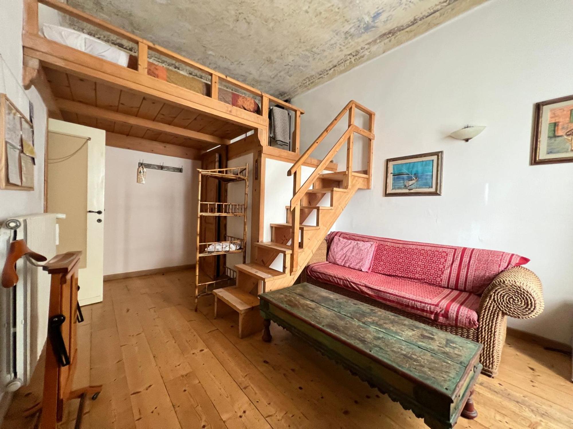 B&B Le Finestre Su Via Cavour Sassari Oda fotoğraf